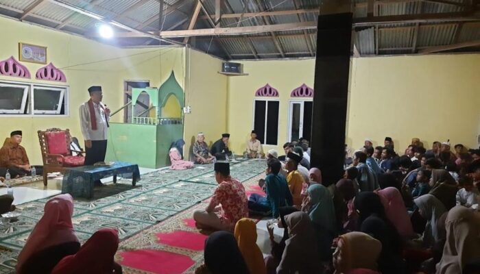 Dalam Mewujudkan Pasaman Cerdas dan Berimtaq, Wabup Sabar AS Menghadiri Pengajian/ tablig Akbar.