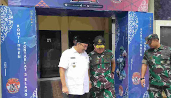 Bedah Rumah Bantuan BAZNAS, Ditinjau Bupati Benny Utama dan Danjen Akademi TNI Letjen TNI Teguh Arief I,S.E., M.M.