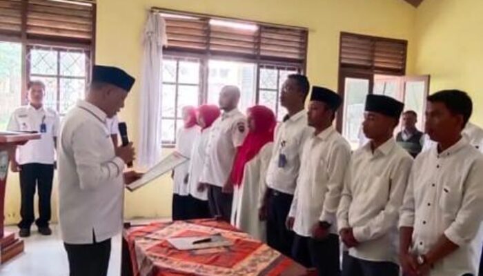 Giliran Pengurus PMI Kecamatan MTS Dilantik Wabup Sabar AS.