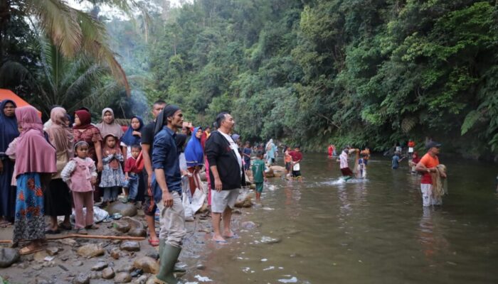 Bupati Benny Utama Amati Langsung Masyarakatnya di Nagari Muaro Sungai Lolo.