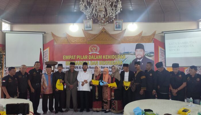 Anggota MPR RI, Leonardy Harmainy Sosialisasikan Empat Pilar kepada Masyarakat Hukum Adat Nagari Kurai Limo Jorong Bukittinggi