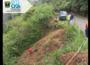 Respon Cepat Dinas BMCKTR Lakukan Pemasangan Bronjong Lubuk Sikaping – Talu, Guna Cegah Kerusakan dan Keamanan Berkendara.