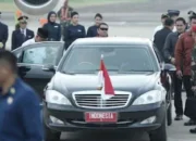 Terlihat Gubernur Mahyeldi Satu Mobil Dengan Presiden Jokowi di Mobil RI 1, Ini yang Dibicarakan