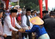 Wabup Sabar AS Menilai, Kemeriahan Pawai Budaya dan Alegoris Merupakan Implementasi Pasaman Berbudaya .