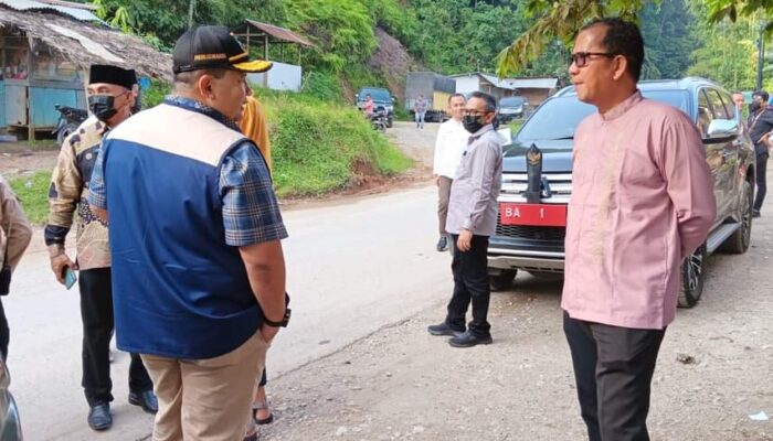 Gubernur Sumbar Bersama Dinas BMCKTR Lakukan Tinjauan Ke Ruas Jalan Payakumbuh – Sitangkai