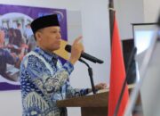 Kepeduliannya Terhadap Karang Taruna, Bupati Sabar AS Terima Penghargaan Dari Kementerian Sosial.