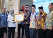 Berkat Kinerja Solok Super Team, Bupati Raih Penghargaan Ombudsman RI 2023