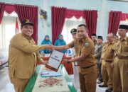 Hadiri Serah Terima Jabatan Camat dan TP-PKK Batang Gasan, Suhatri Bur Berharap Pejabat Yang Baru Bisa Komitmen dan Berdedikasi.