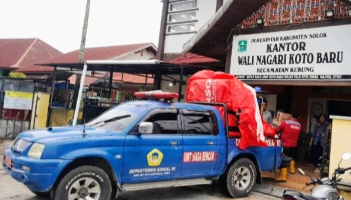 Respon Cepat Tanggulangi Bencana, Pemkab Solok Kirim Bantuan Ke Masyarakat Terdampak Banjir