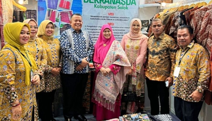 International Handicraft Trade Fair Tahun 2025 Dihadiri Wakil Bupati Solok Jon Firman Pandu