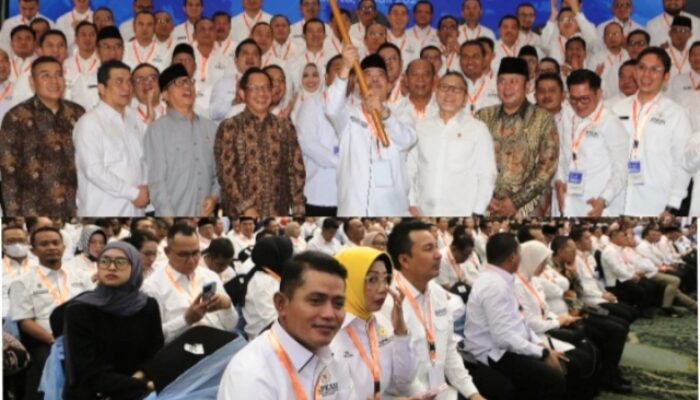 Mendagri Tito Karnavian Lantik Bupati Solok Jon Firman Pandu Jadi Waketum APKASI 2025 – 2030