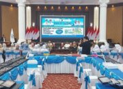 Bhakti Sosial Pemko Bukittinggi Bagikan Kacamata Gratis Untuk Pelajar