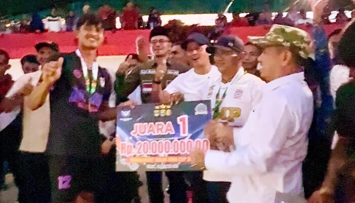 Bupati Solok Jon Firman Pandu Secara Resmi Tutup Gelaran Solok Raya Cup (SRC) 2025
