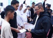 Pemko Bukittinggi Bersama TP PKK Serahkan Bantuan Pendidikan Untuk Korban Bencana
