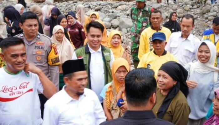 Tinjau Lokasi Bencana Wabup Solok H. Candra Dampingi Anggota DPR RI Zigo Rolanda