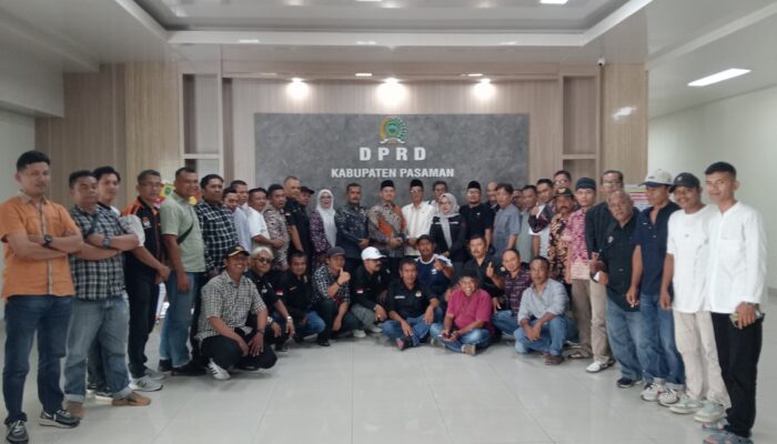 Guna Mewujudkan Sinergitas DPRD Pasaman Gelar Raker Dengan Wartawan Media Cetak Dan Online