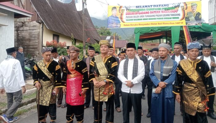 Kaum Datuak Madjo Indo Dan Datuk Madjo Batuah Laksanakan Tradisi Balimau