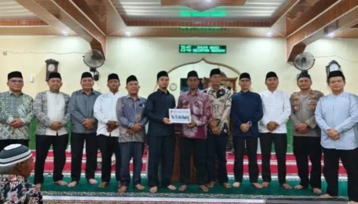 Ketua DPRD Pasaman Pimpin Safari Ramadhan Di Masjid Raya Languang