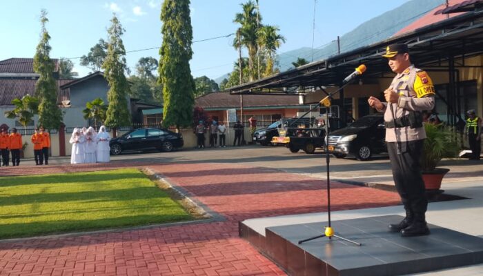 Untuk Pelayanan Idul Fitri, Dengan Dukungan Bupati Pasaman Polres Pasaman Gelar Apel Pasukan Ketupat Singgalang 2026