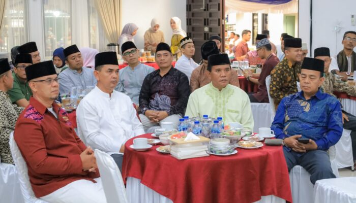 Guna Perkuat Silahturahmi, Wakil Bupati Pasaman Gelar Buka Bersama Tokoh Masyarakat dan Ormas